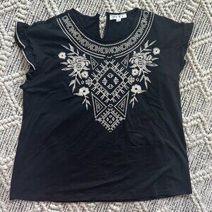 Embroidered floral shirt with cap/floundy sleeves